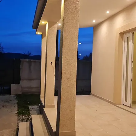Comfort House With Yard-Near Airport Podgorica Podgorica
