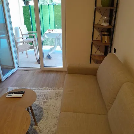Apartment Comfort House With Yard-Near Airport Podgorica *