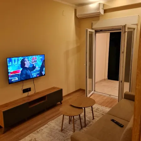 Comfort House With Yard-Near Airport Podgorica Apartment Podgorica
